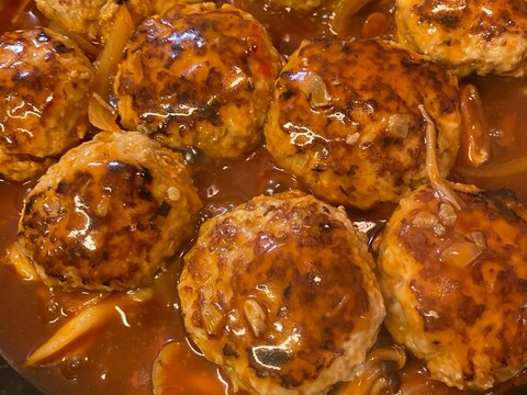 煮込みハンバーグ